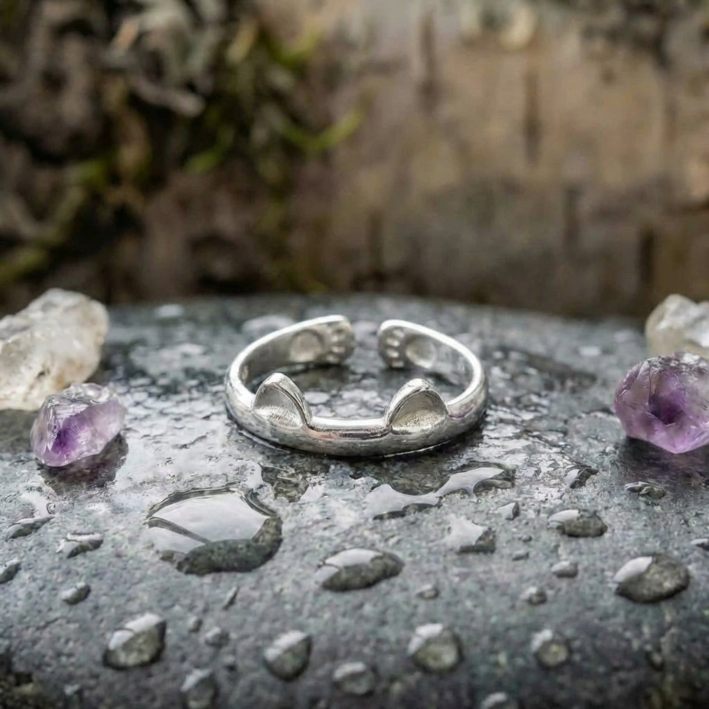 Minimalist Silver Cat Ears Ring