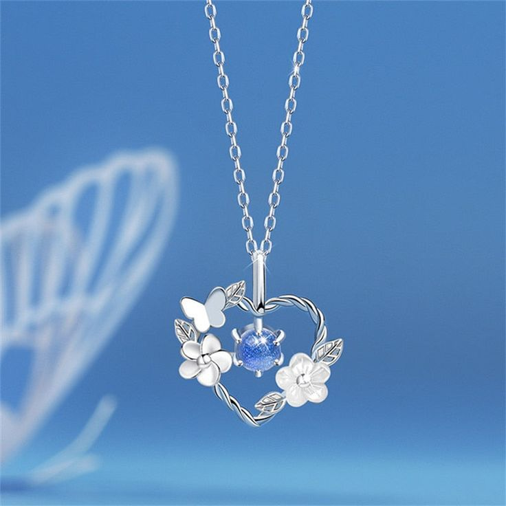 Romantic Silver Necklace for Special Moments