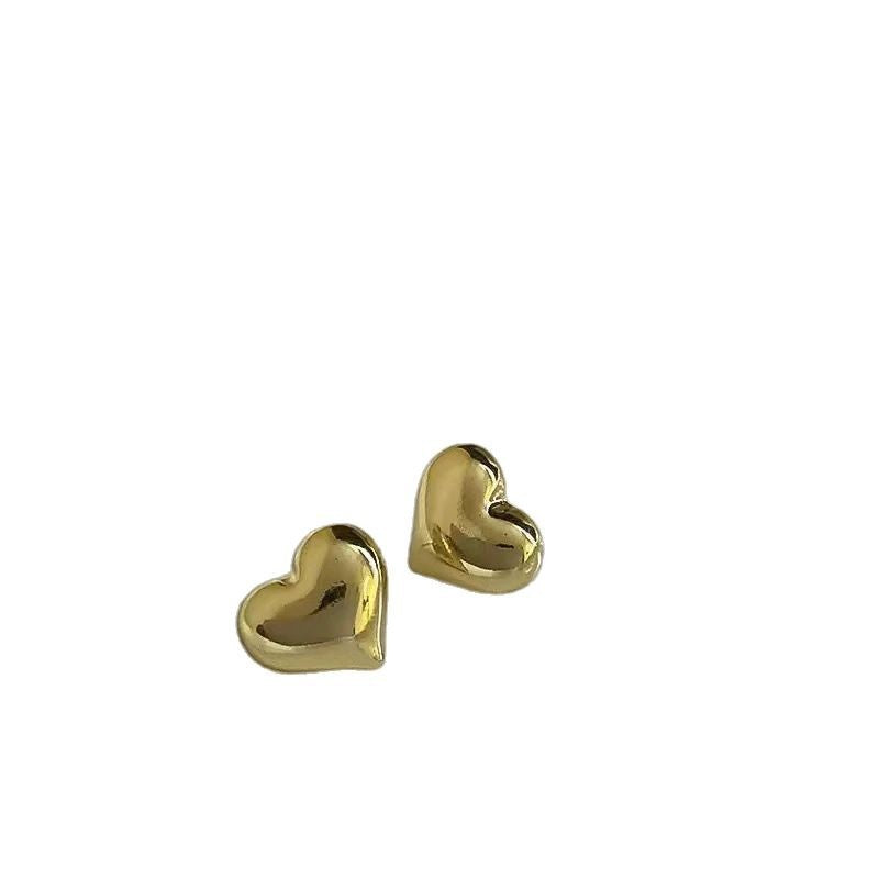 Elegant Gold Earring for Every Occasion