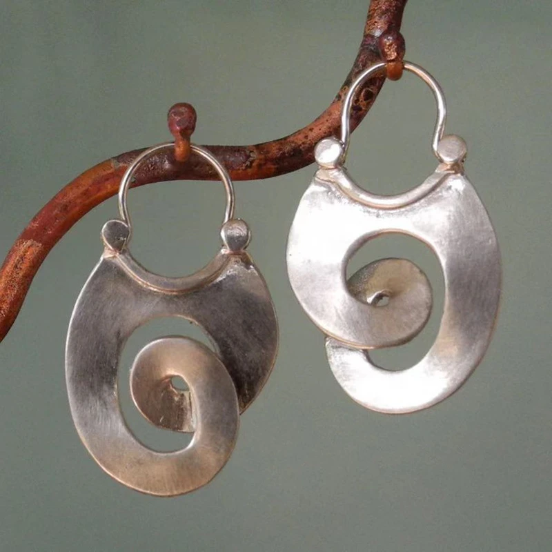 Beautiful Silver Earring with Unique Style